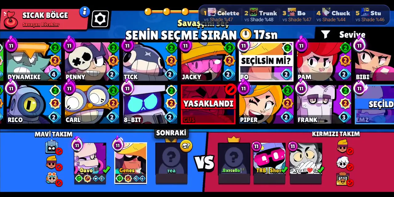 Draft ekranının üstünde beş seçim önerisi gösteren Genes Drafter